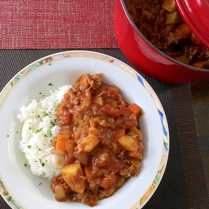 無水 カレー ストウブ ストウブの無水カレーはトマトが必要！レシピのレポートします♩